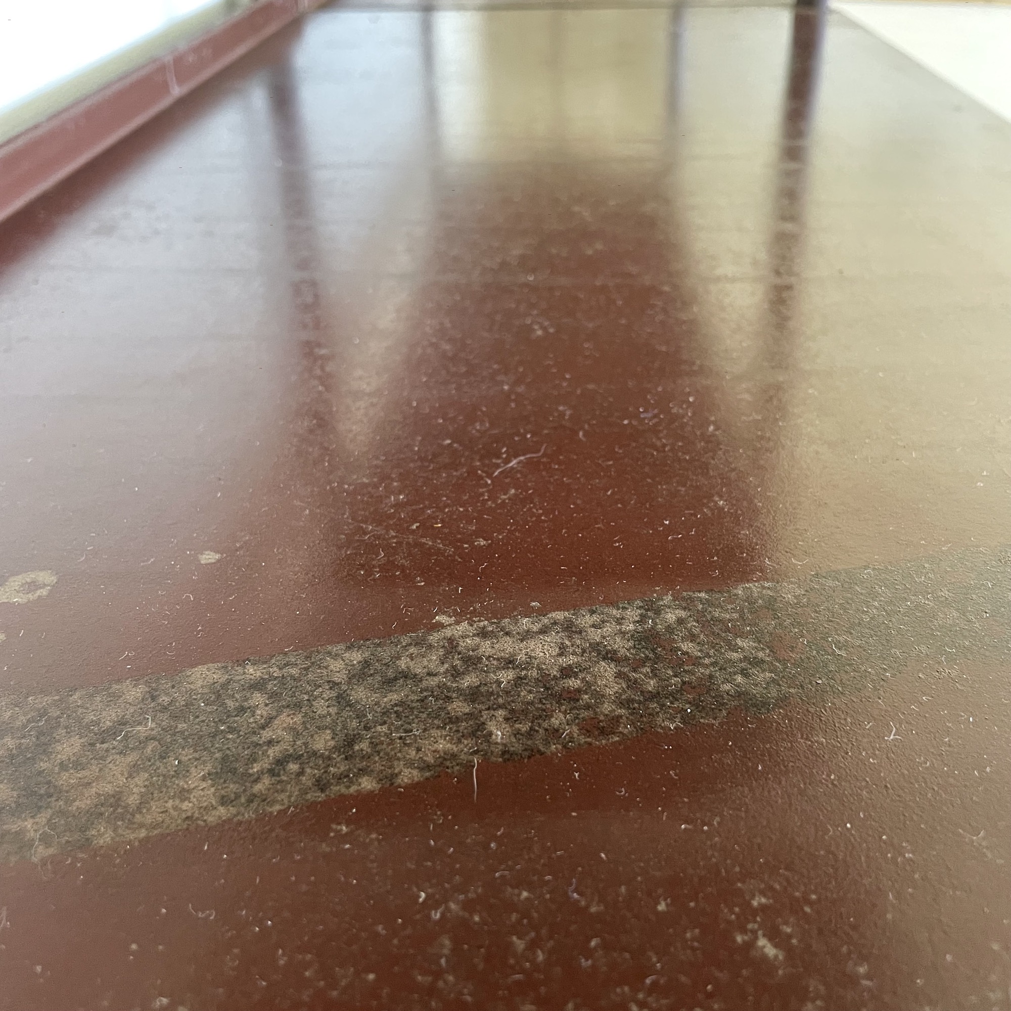 Étagere_industrielle_acier_rouge_strafor_modulable_patiné_maison_liedekerke_lk_11