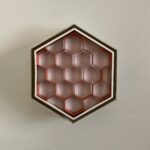 applique_plafonnier_urss_sovietique_ruche_abeille_space_age_1970_seventies_orange_maison_liedekerke_LK