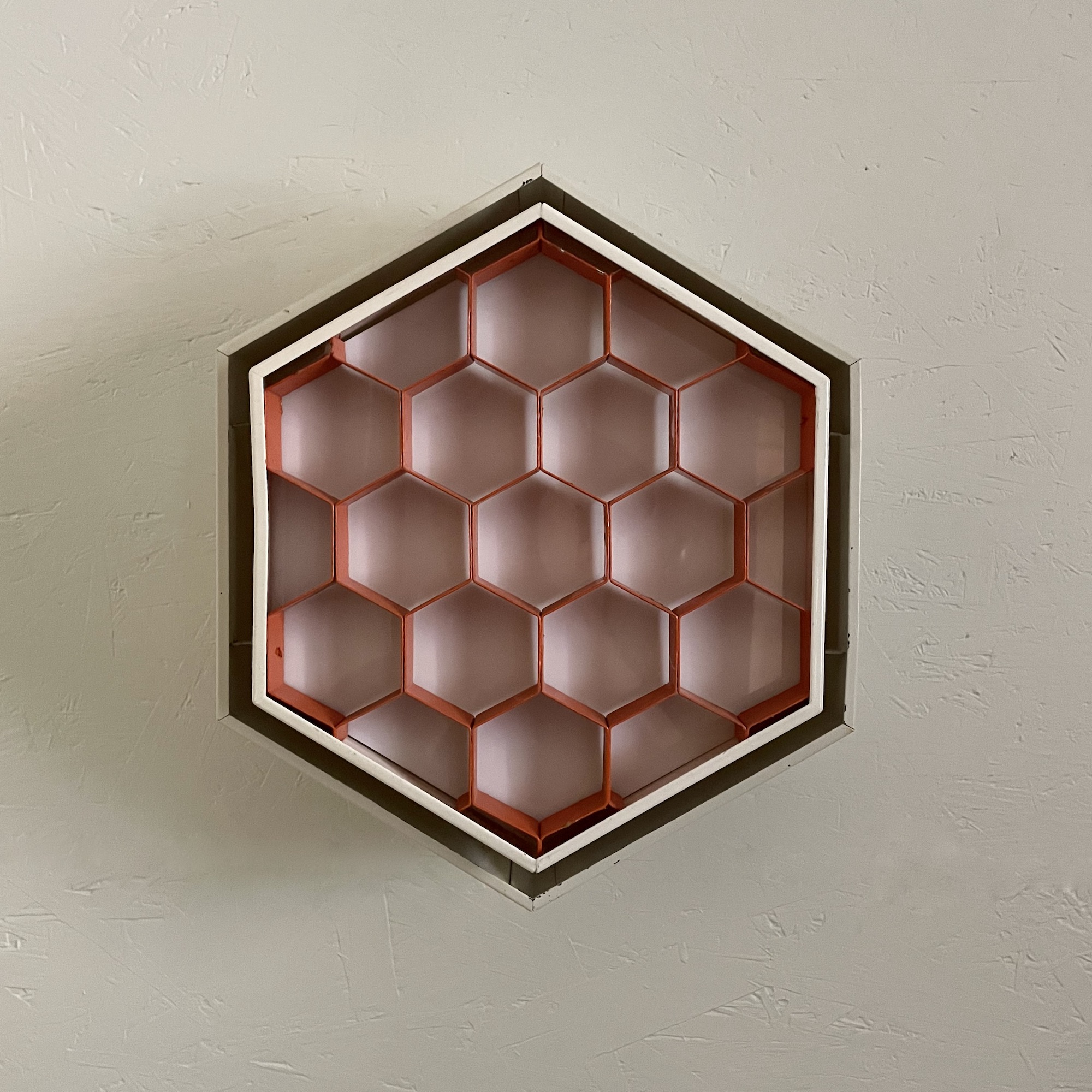 applique_plafonnier_urss_sovietique_ruche_abeille_space_age_1970_seventies_orange_maison_liedekerke_LK