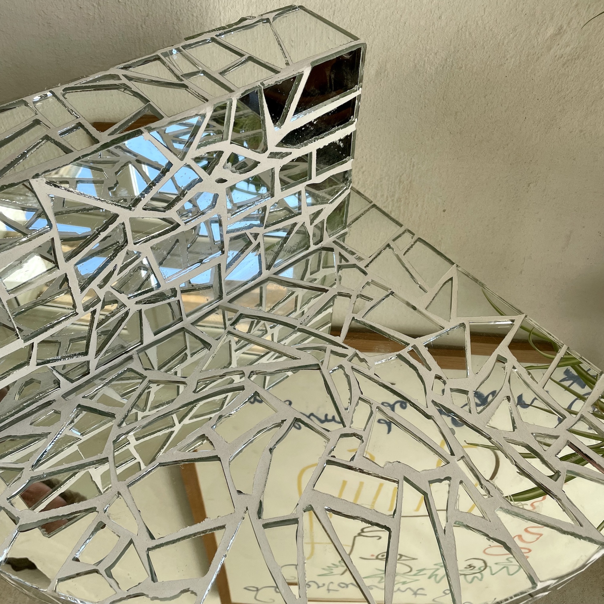 assise_chaise_fauteuil_miroir_réemploi_superstation_blandine_cattani_maisonmaison_maison_liedekerke_LK_8