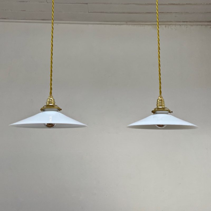 Suspension assiette opaline maison liedekerke