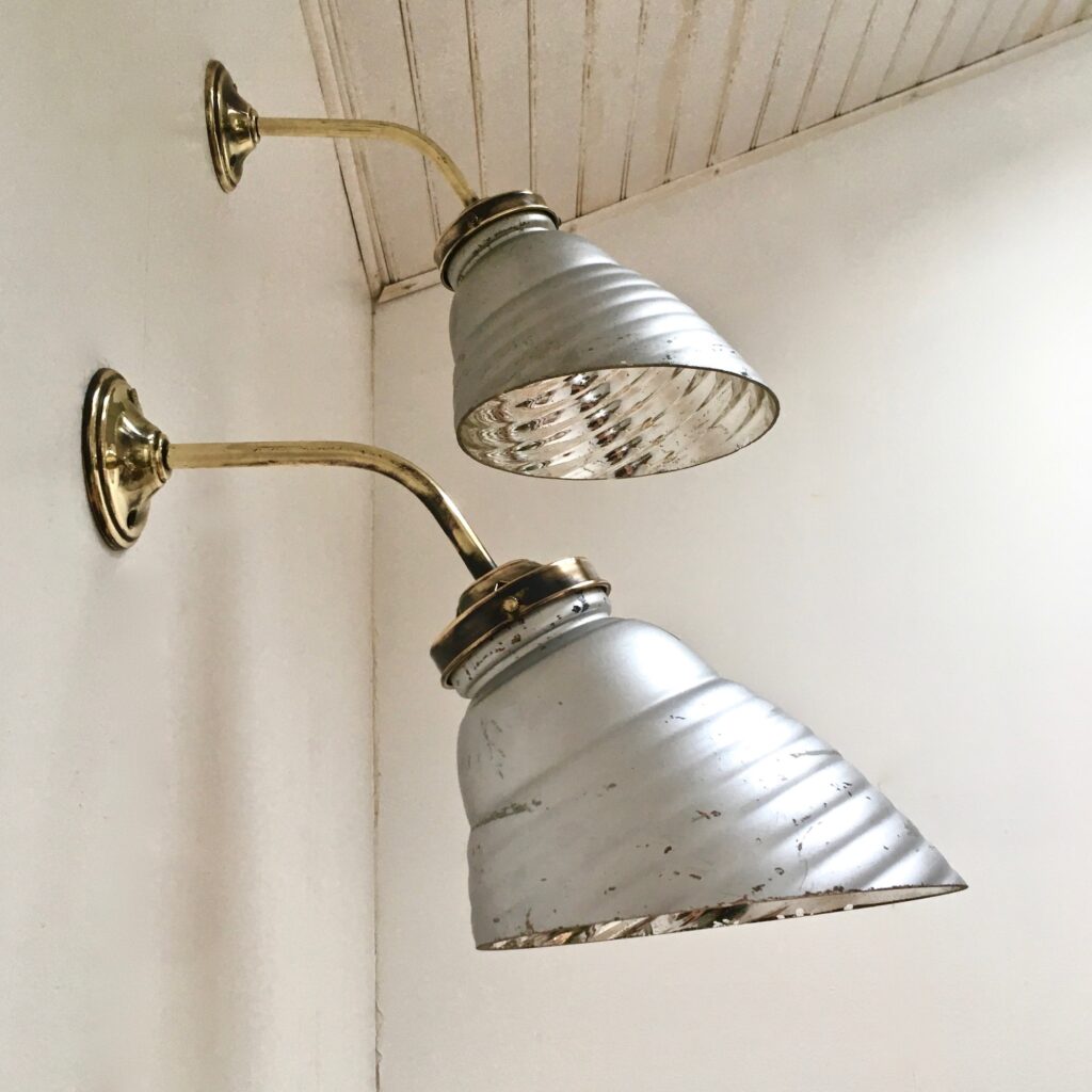 APPLIQUE-MERCUREE-ZEISS-IKON_Maison_Liedekerke_maison-lk.com-11.jpg