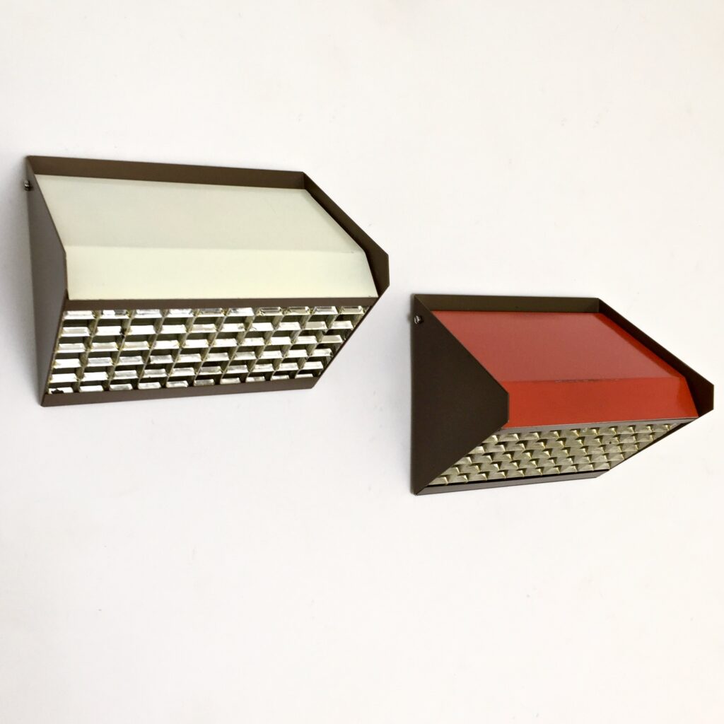 Applique-RAAK-inclinee-triangulaire_Maison_Liedekerke_Lk_8.jpg