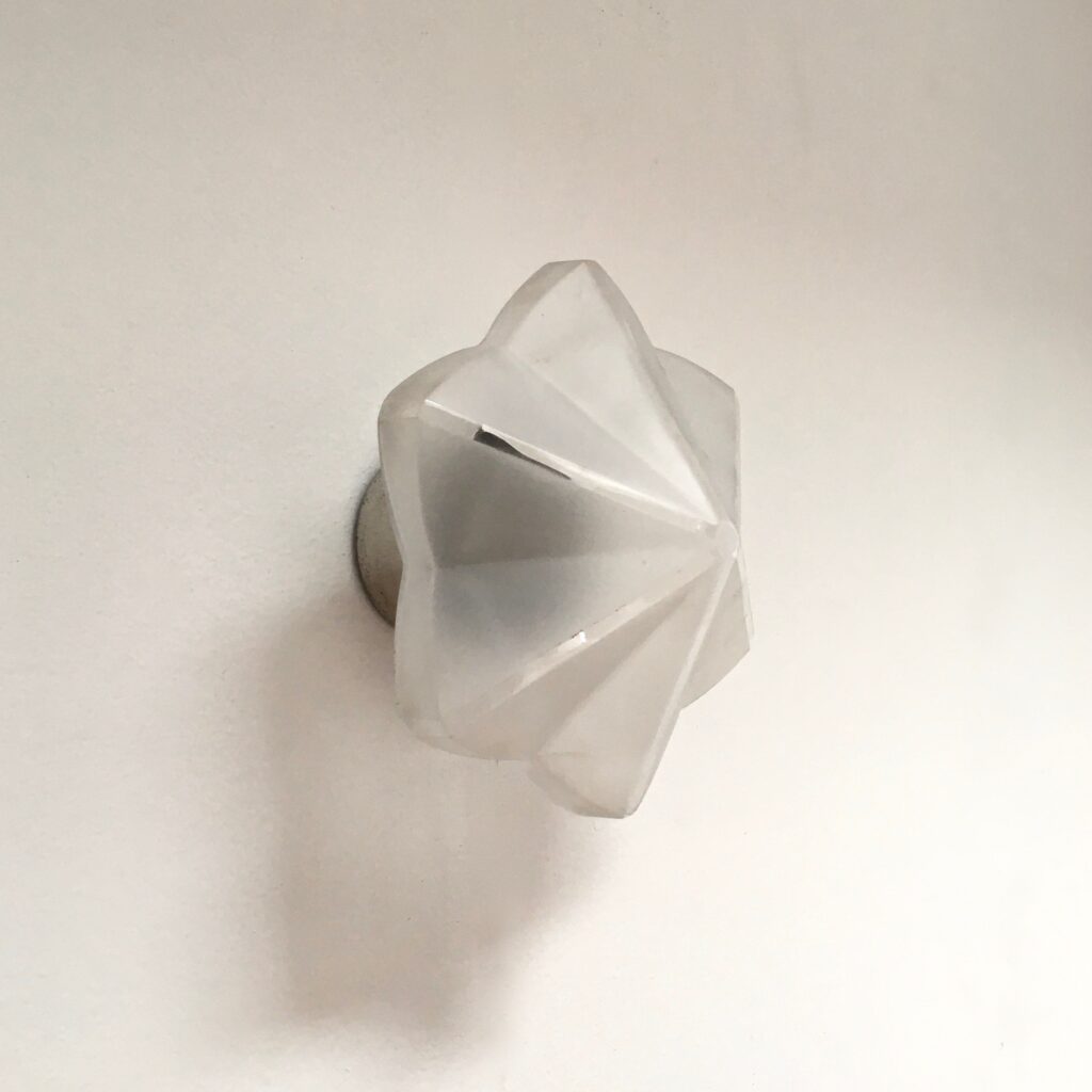 Applique-hexago-etoile-verre-sable-34-eteinte_Maison_Liedekerke_maison-lk.jpeg