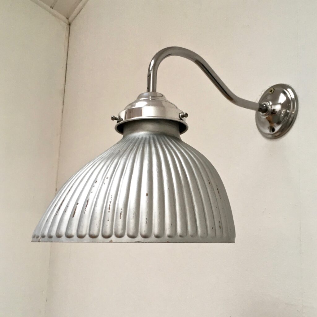 Applique-verre-mercurise_col-de-cygne_Maison_Liedekerke_maison-lk-2.jpeg