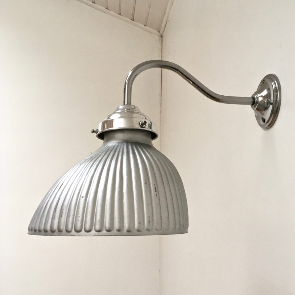 Applique-verre-mercurise_col-de-cygne_Maison_Liedekerke_maison-lk-4.jpeg