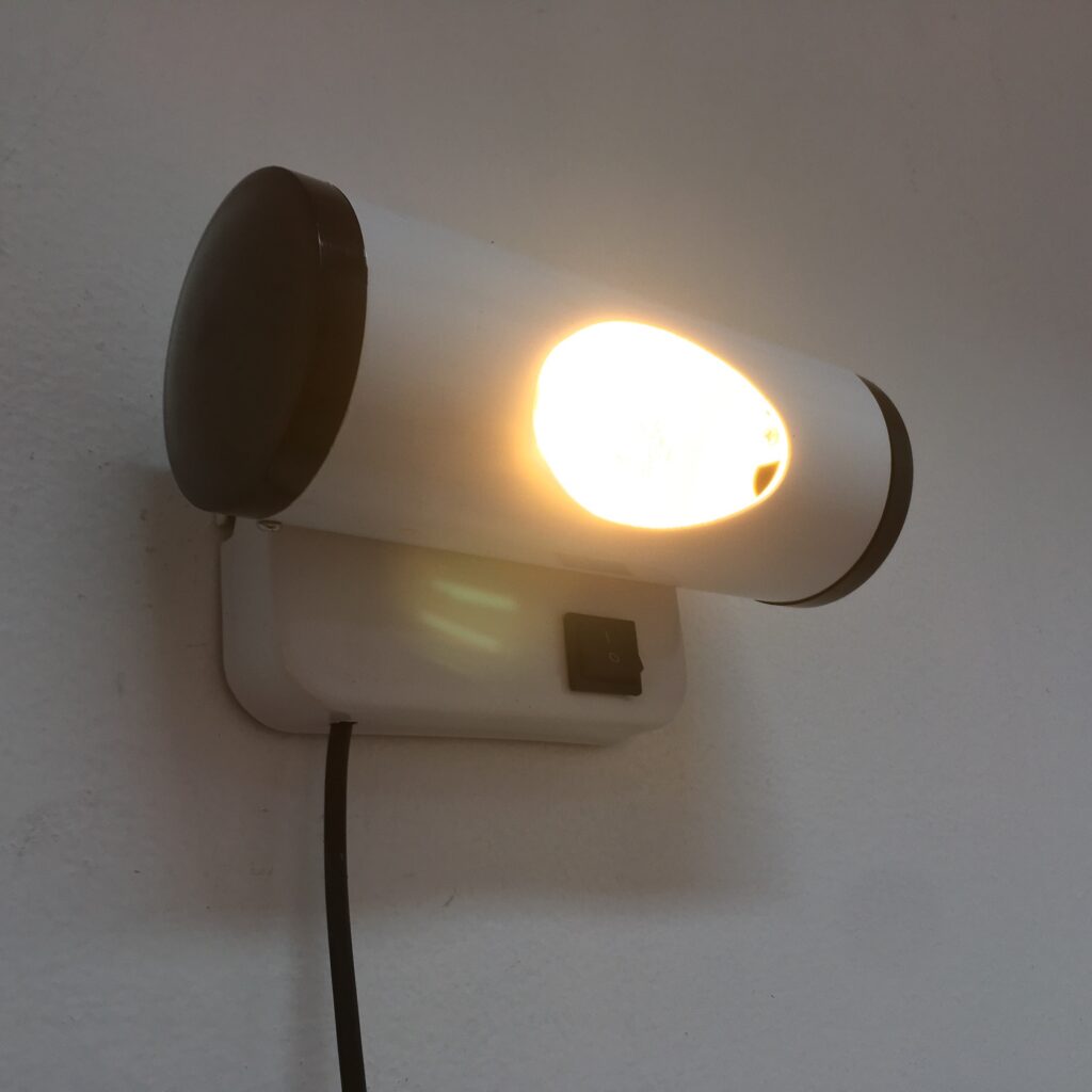 Applique_Bedside_space-age_1970_Maison-Liedekerke_maison-lk.com-7.jpg