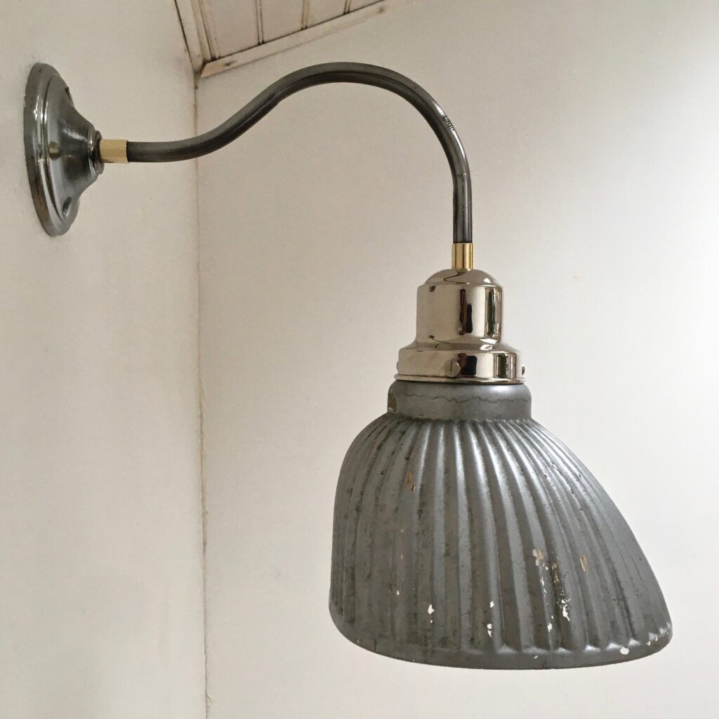 Applique_COL-de-Cygne_mercuree_Helioray_Maison_Liedekerke_maison-lk.com-3.jpg