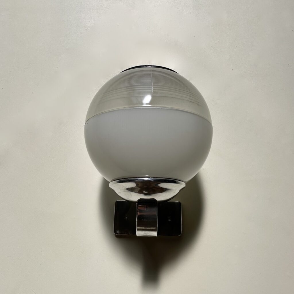 Applique_Holophane_boule_spherique_Maison_liedekerke_LK_7.jpeg