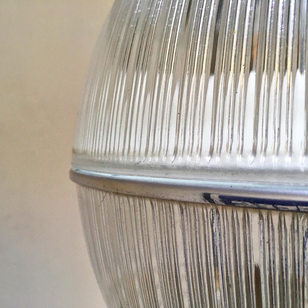Boule_Holophane_eclairage_public_Maison_Liedekerke_maison-lk.com-2.jpg