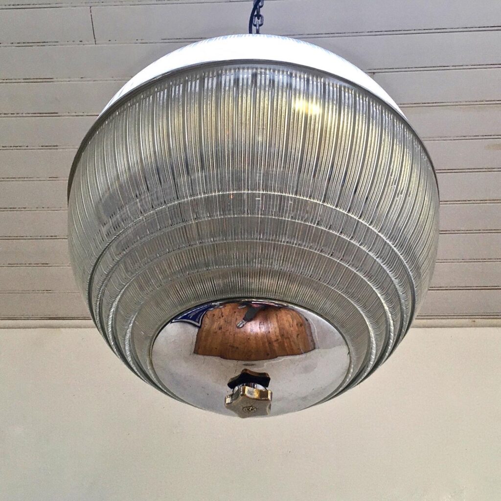 Boule_Holophane_eclairage_public_Maison_Liedekerke_maison-lk.com-3.jpg