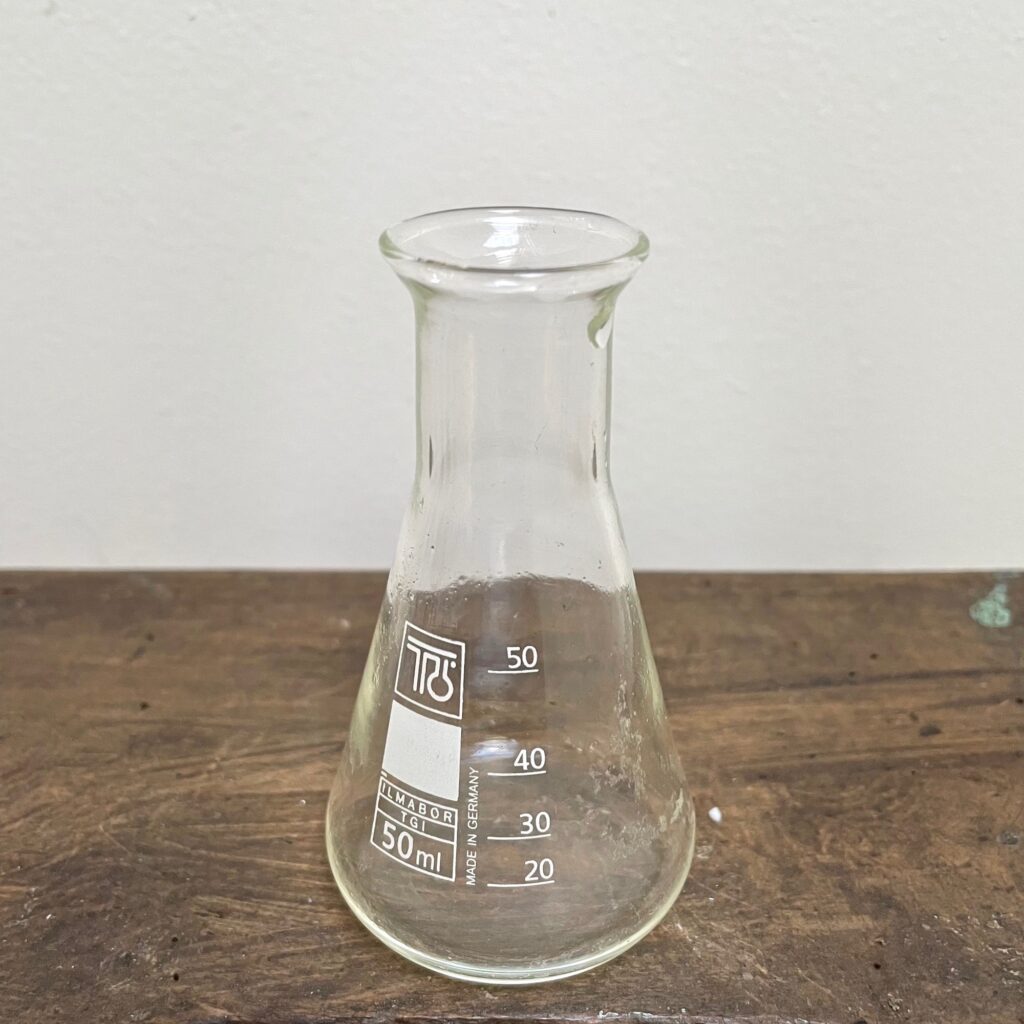 Carafe-de-chimie-50ml-Maison-Liedekerke_2.jpg