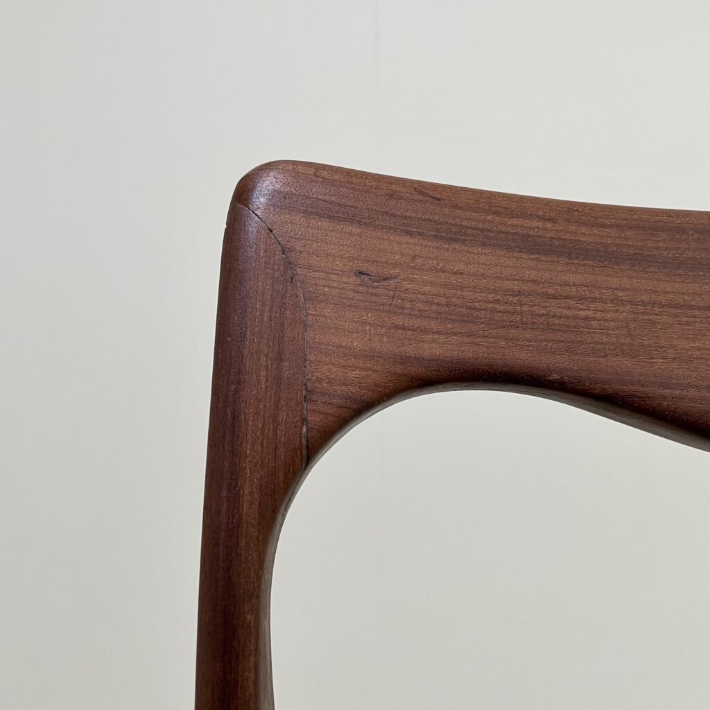 Chaise_AWA_design_scandinave_maison_liedekerke_LK_3.jpeg