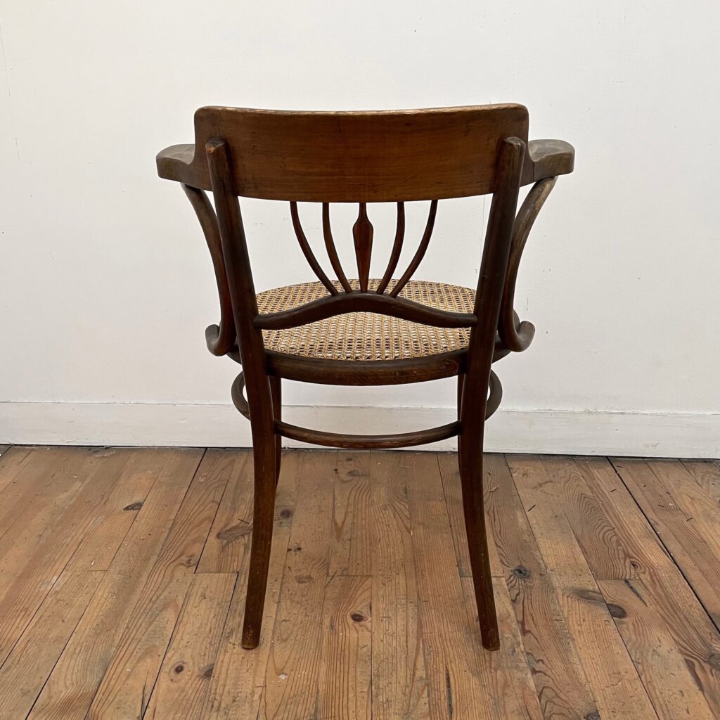 Fauteuil-Fischel-Bistrot-Maison-Liedekerke_2.jpg