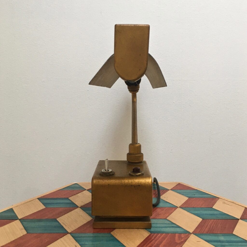 Lampe_bureau_articulee_mazdafluor_LB16_1950_MaisonLiedekerke_maison-lk.com-7.jpg