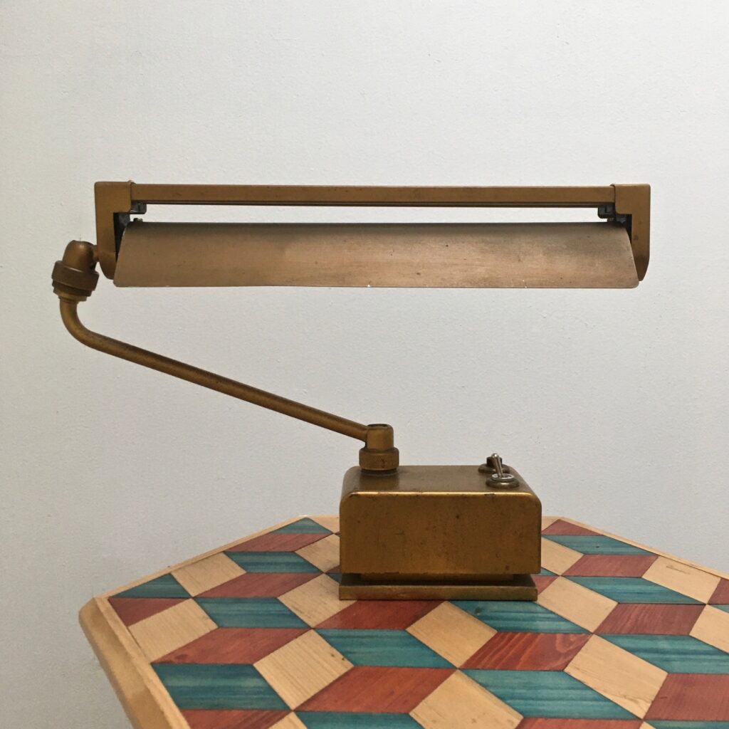 Lampe_bureau_articulee_mazdafluor_LB16_1950_MaisonLiedekerke_maison-lk.com-9.jpg