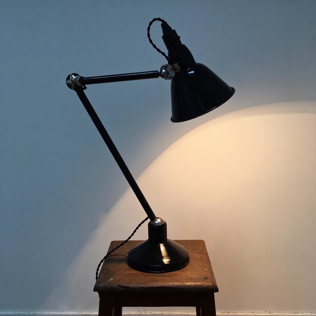 Lampe_bureau_mazda_industriel_maison_liedekerke_LK_2.jpg