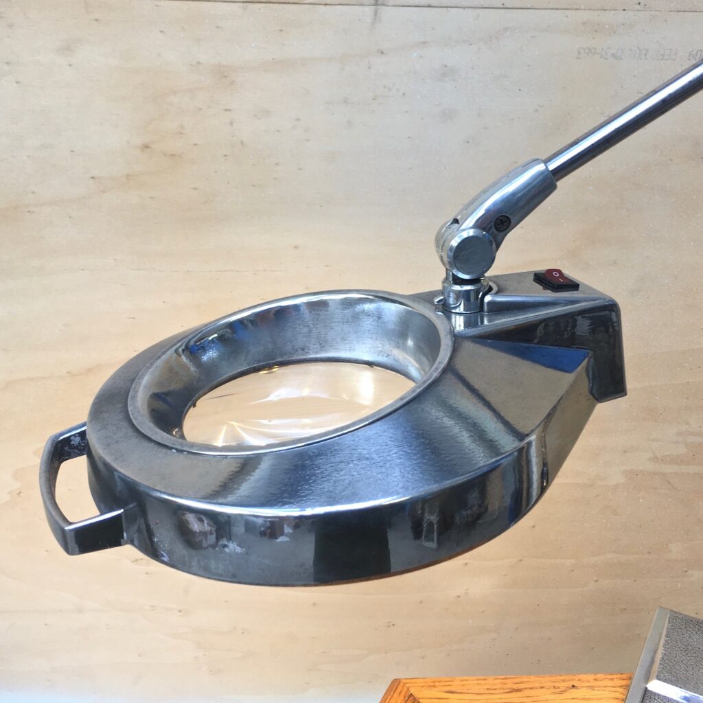 Lampe_industrielle_loupe_1970_Maison-Liedekerke_maison-lk.com-7.jpg