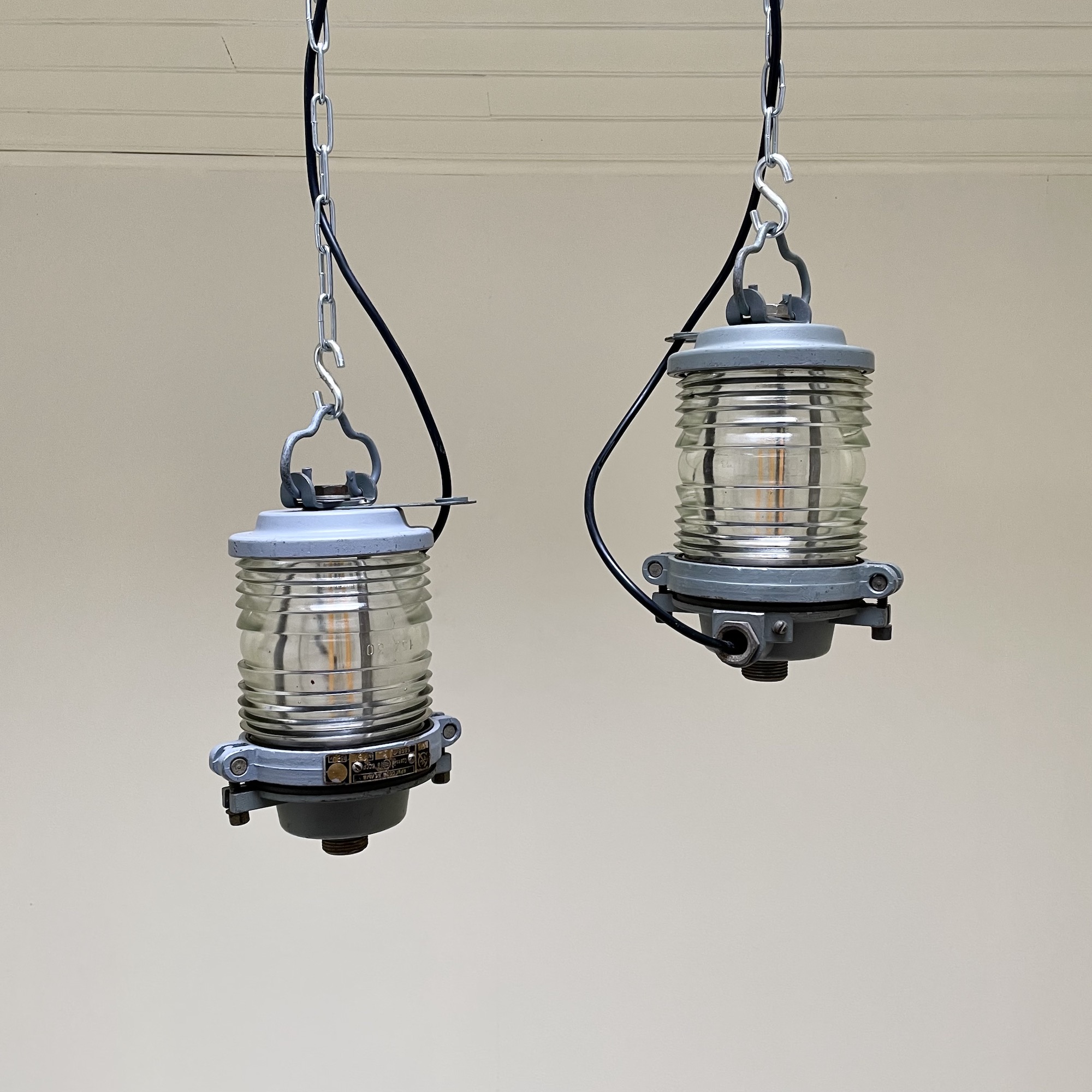 suspensions - coursive - – Image 4