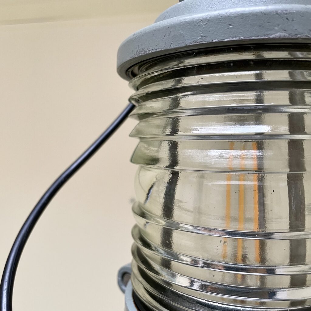 Lampe_suspension_bateau_naval_maritime_industriel_coursive_maison_liedekerke_LK_7.jpeg