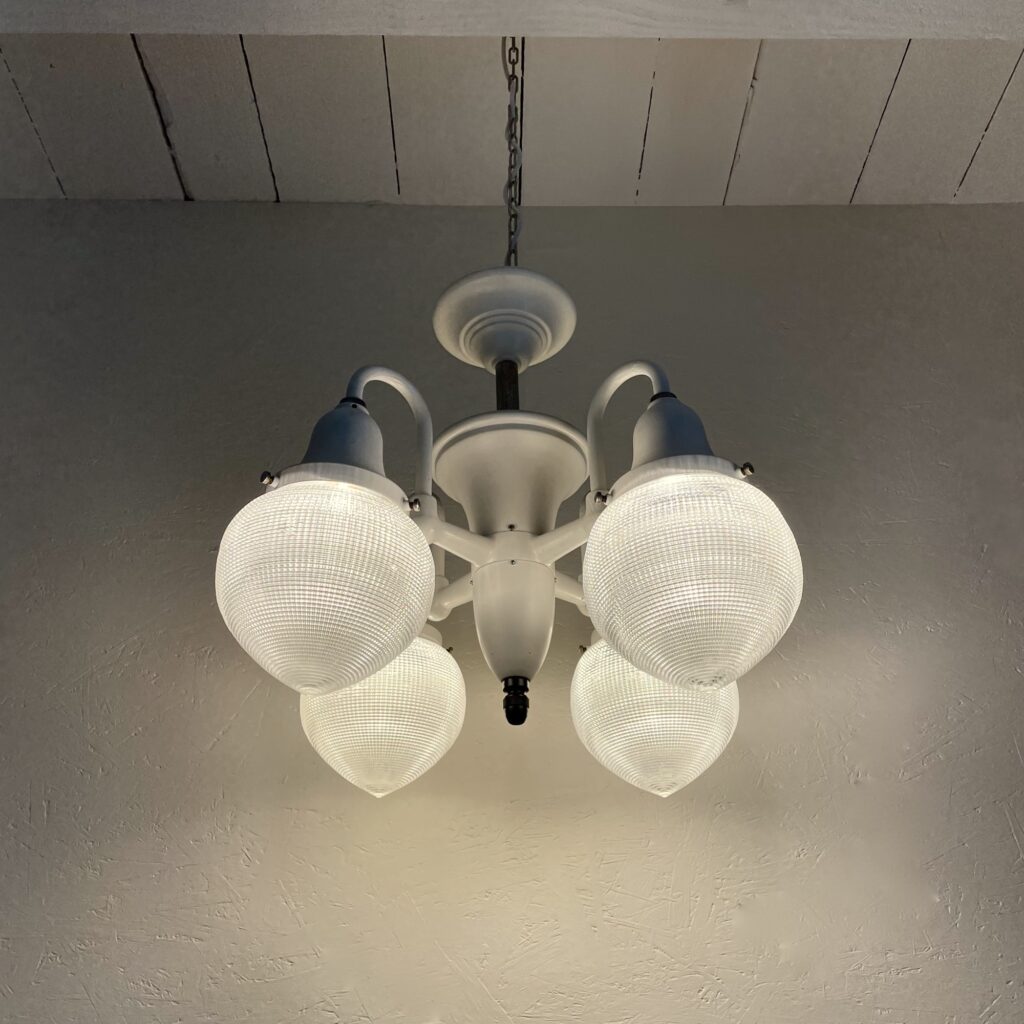Lustre_lampe_luminaire_holophane_dentiste_maison_liedekerke_LK_3.jpeg