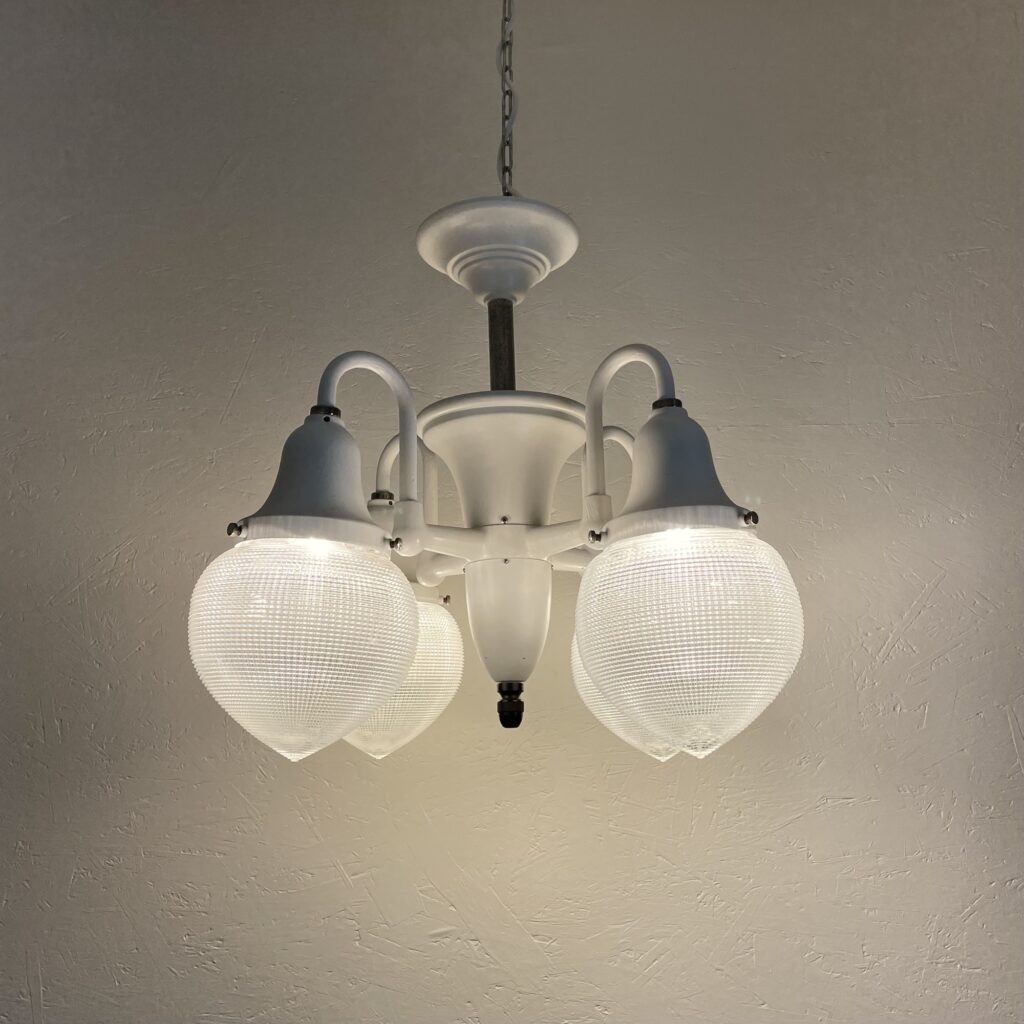 Lustre_lampe_luminaire_holophane_dentiste_maison_liedekerke_LK_5.jpeg