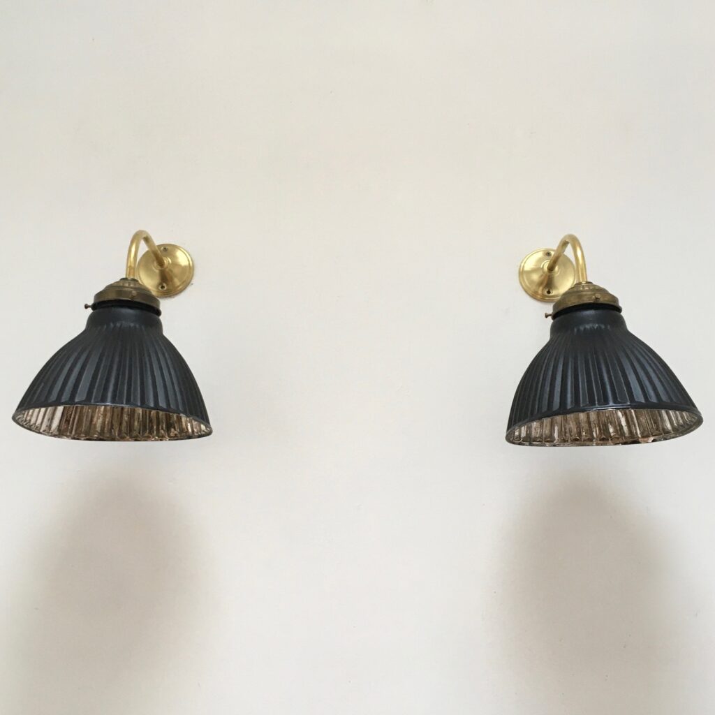 Paire_appliques_mercurees_noires_Maison_Liedekerke_maison-lk.com-3.jpg