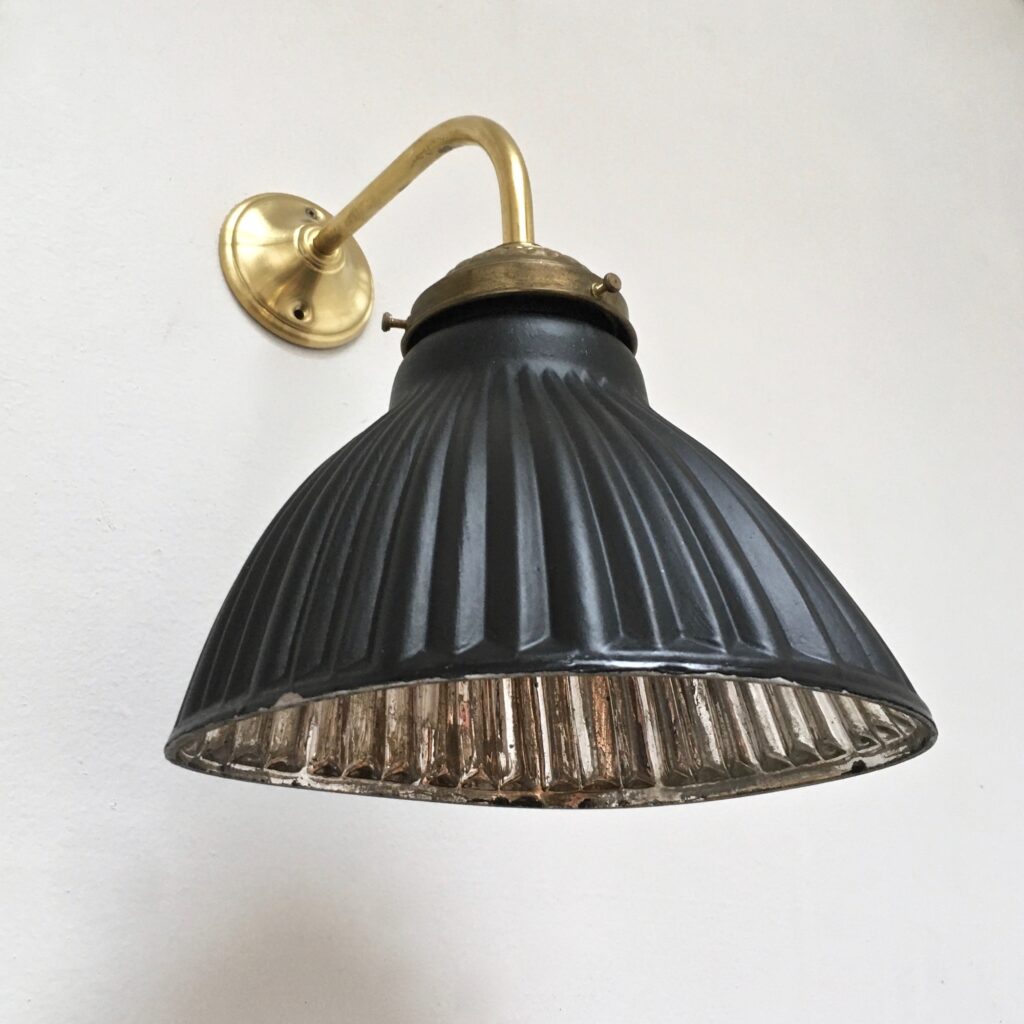 Paire_appliques_mercurees_noires_Maison_Liedekerke_maison-lk.com-6.jpg