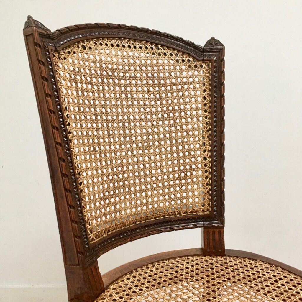Paire_chaises_Louis-XVI_Maison_LIedekerke_maison-lk.com-4.jpg