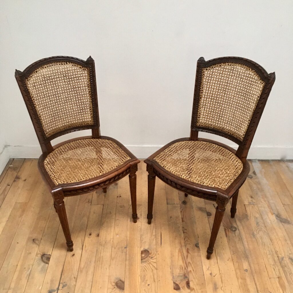 Paire_chaises_Louis-XVI_Maison_LIedekerke_maison-lk.com-5.jpg