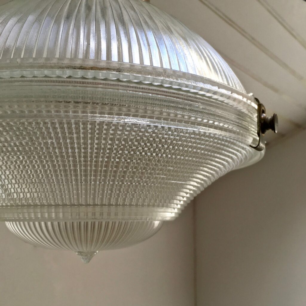 Plafonnier_Holophane_rare_teton_1940_Maison_Liedekerke_maison-lk.com-4-scaled-1.jpg