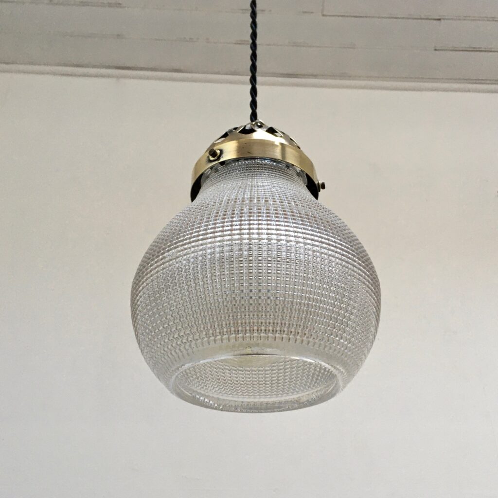 Suspension-holophane-aquarium_Maison_Liedekerke_maison-lk-5.jpeg