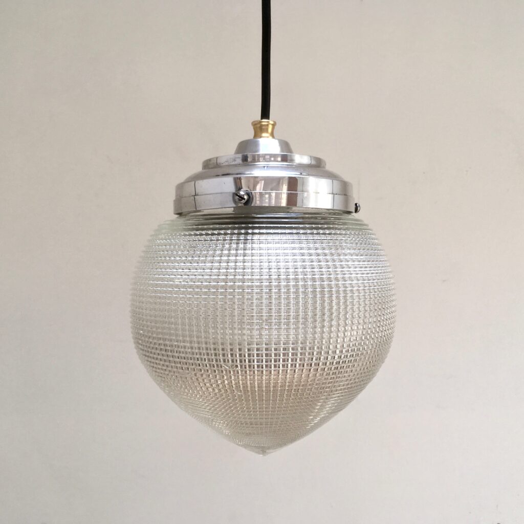 Suspension-verre-strie-2B_maison-lk_mlk.jpg