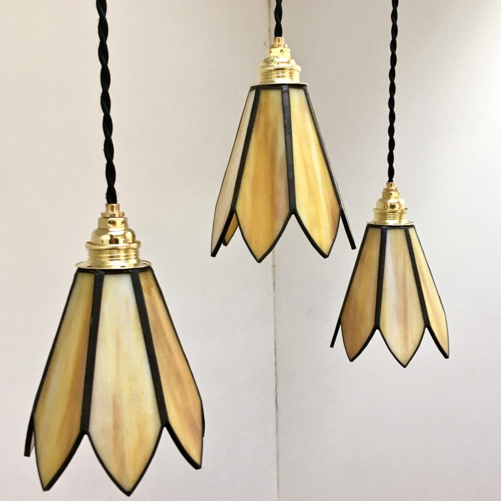 Suspension_Holly_jaune_Pate_de_verre_Maison_Liedekerke_maison-lk.com_5.jpg