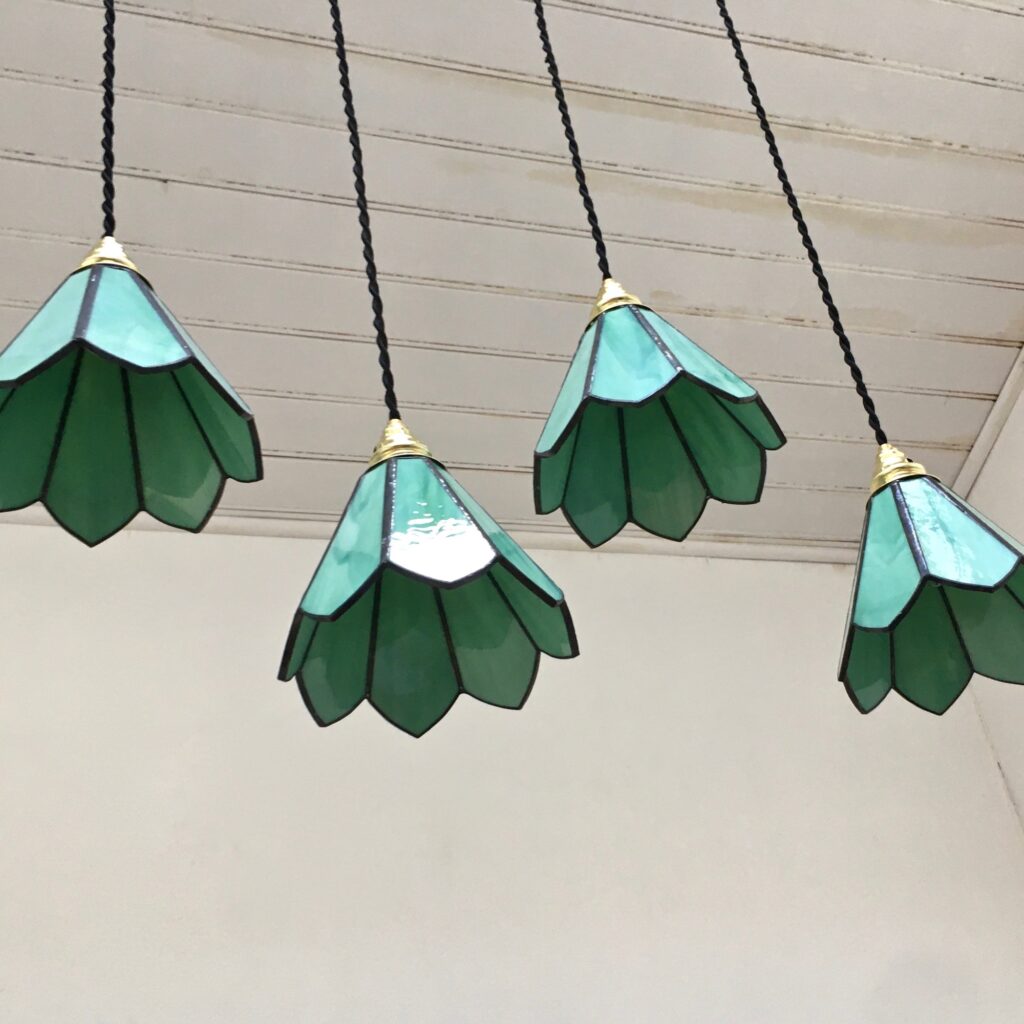 Suspension_Holly_verte_Pate_de_verre_Maison_Liedekerke_maison-lk.com_7.jpg