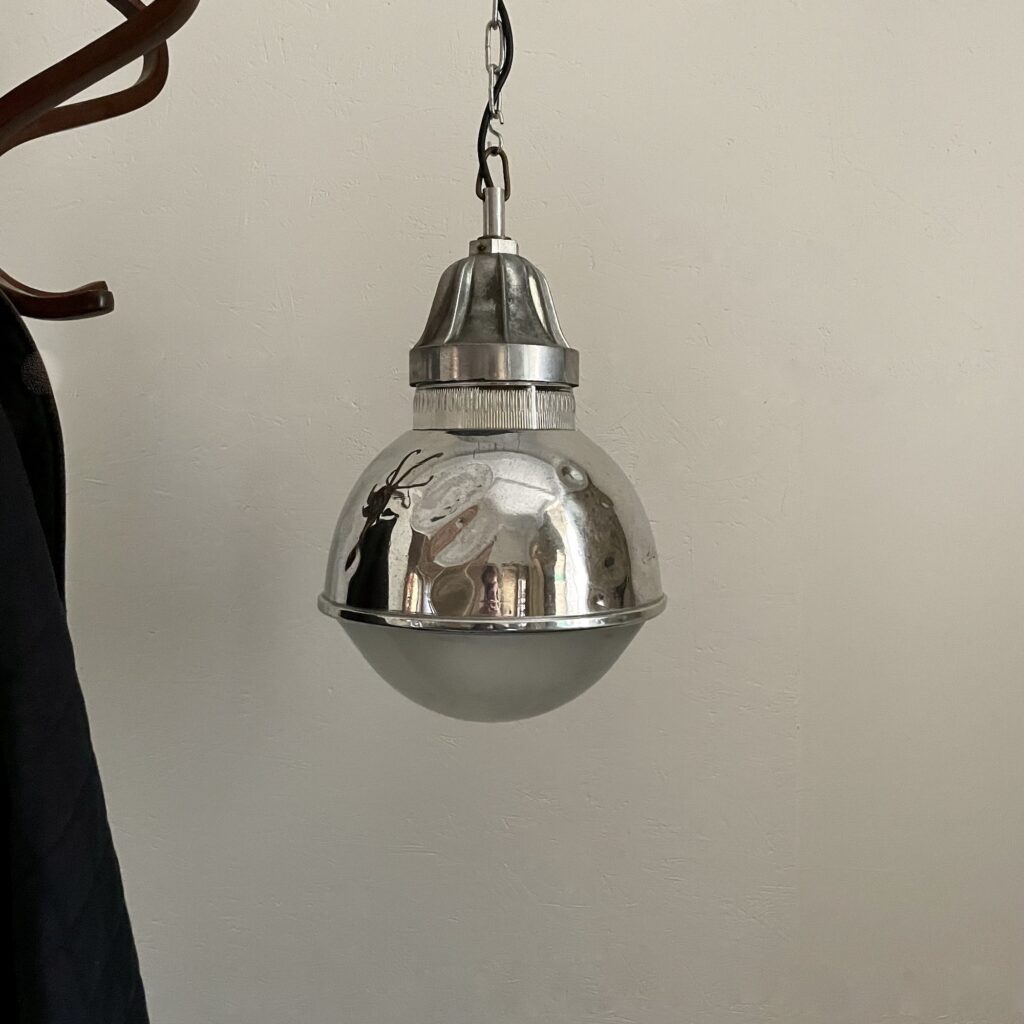 Suspension_Holophane_DE3_arme_1961_maison_liedekerke_LK_5.jpeg
