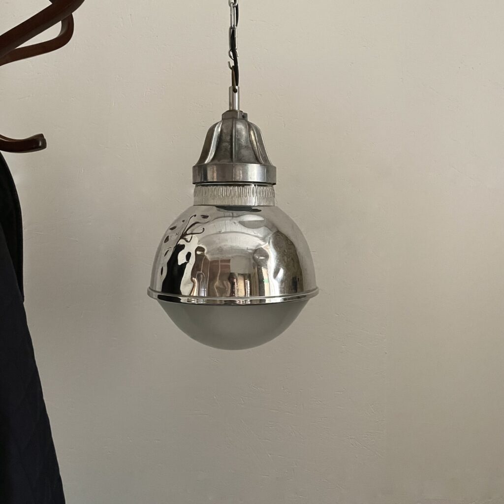 Suspension_Holophane_DE3_arme_1961_maison_liedekerke_LK_6.jpeg