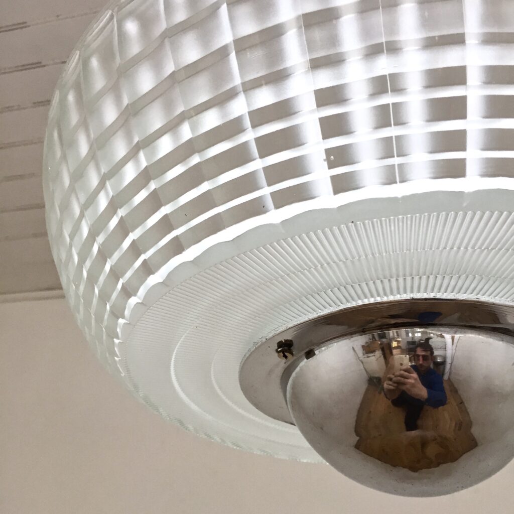 Suspension_Holophane_globe_aluminium_Maiosn_liedekerke_LK_4.jpg