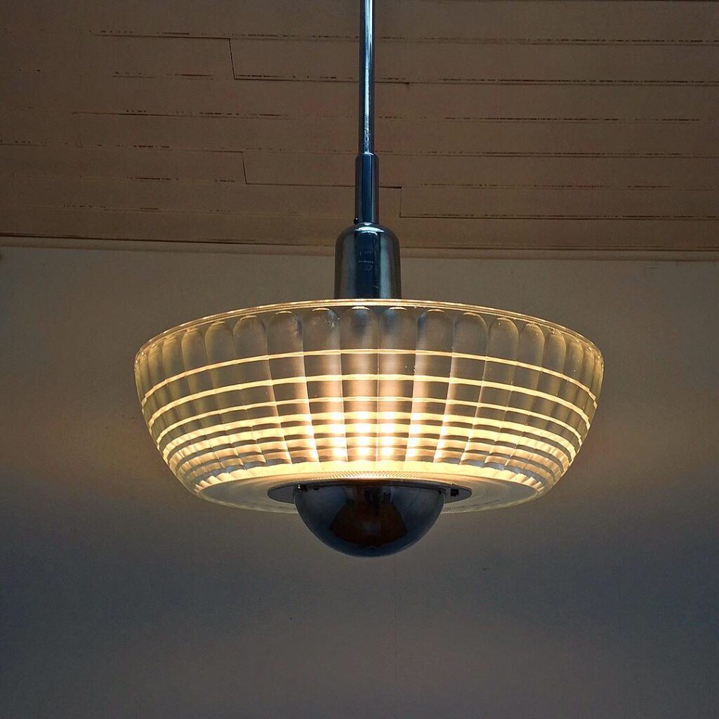 Suspension_Holophane_globe_aluminium_Maiosn_liedekerke_LK_6.jpg