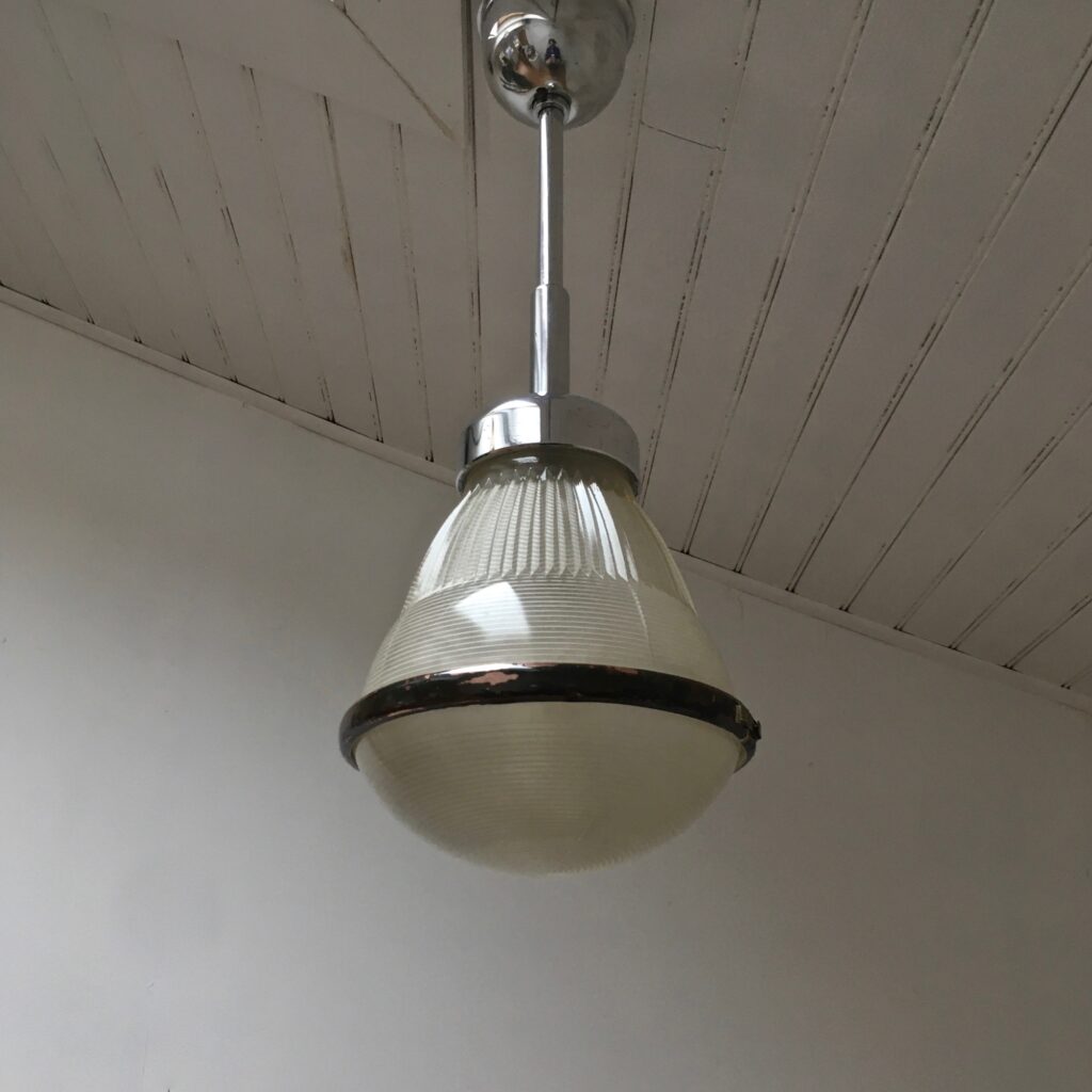 Suspension_Holophane_n°7_circa-1950_Maison-Liedekerke_maison-lk.com-8.jpg