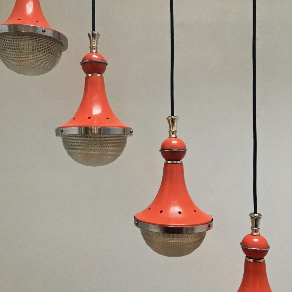 Suspension_Holophane_orange_Maison_Liedekerke_maison-lk-1.jpg