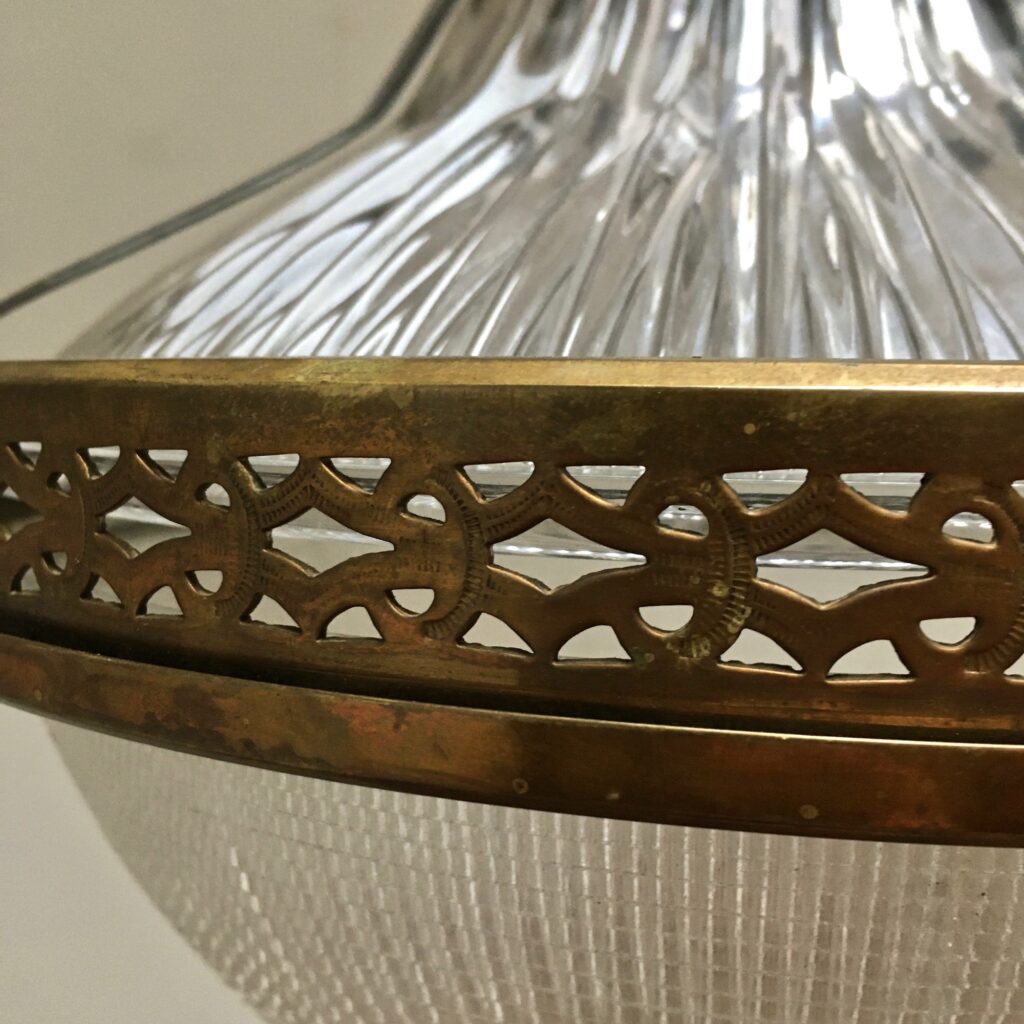 Suspension_Holophane_prismatique_1920_Maison_Liedekerke_maison-lk.com-8.jpg