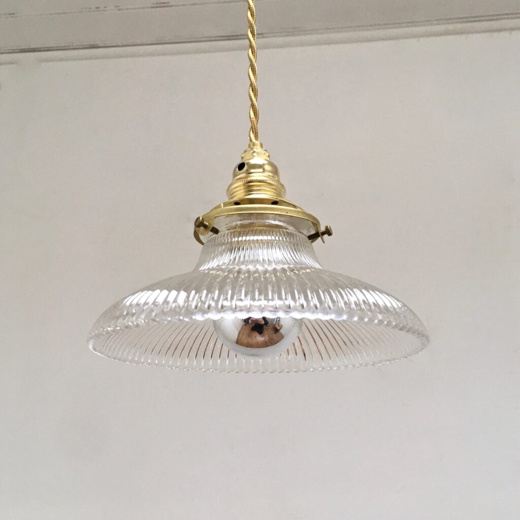 Suspension_Holophane_verrerie_11_Maison-Liedekerke_maison-lk.com-1-.jpg