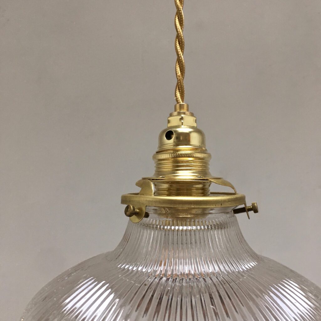 Suspension_Holophane_verrerie_12_Maison-Liedekerke_maison-lk.com-4.jpg