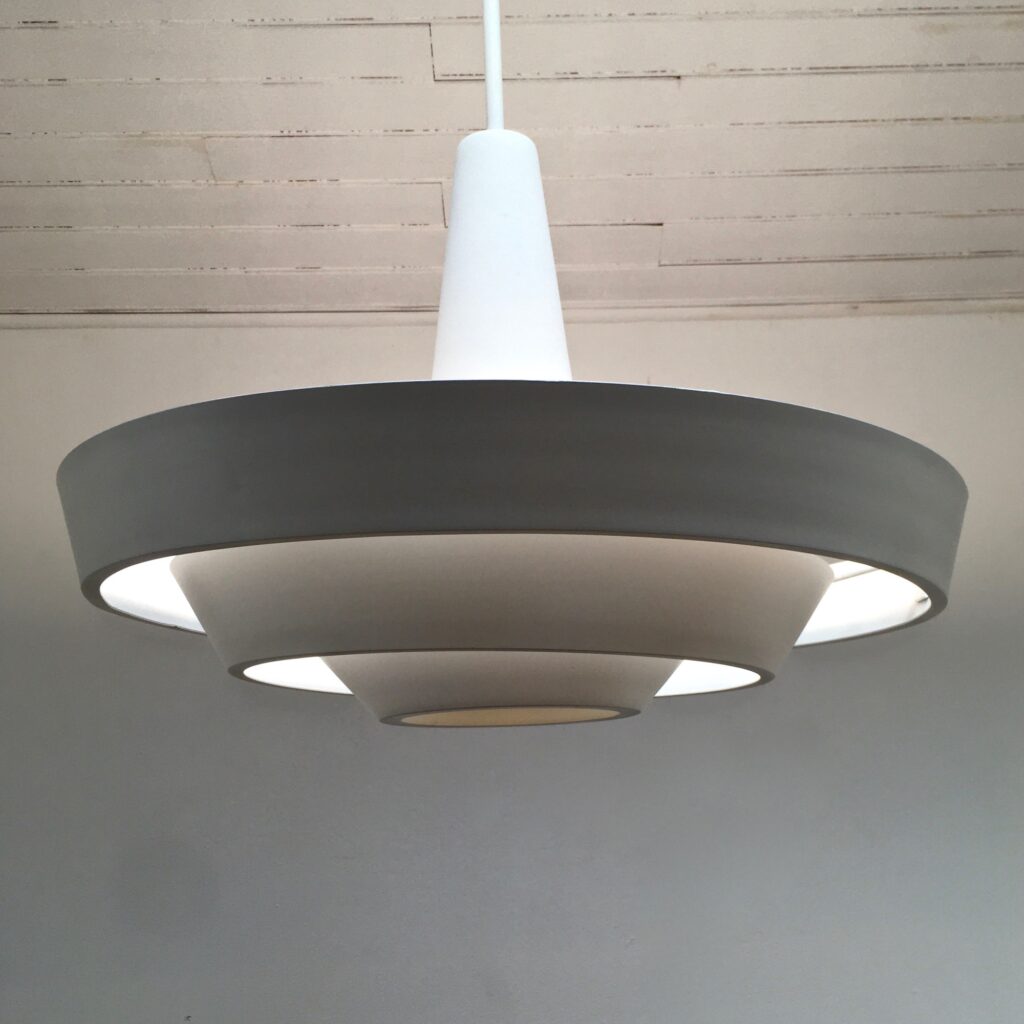 Suspension_REGENT_1970_XL_Maison-Liedekerke_maison-lk.com-2.jpg