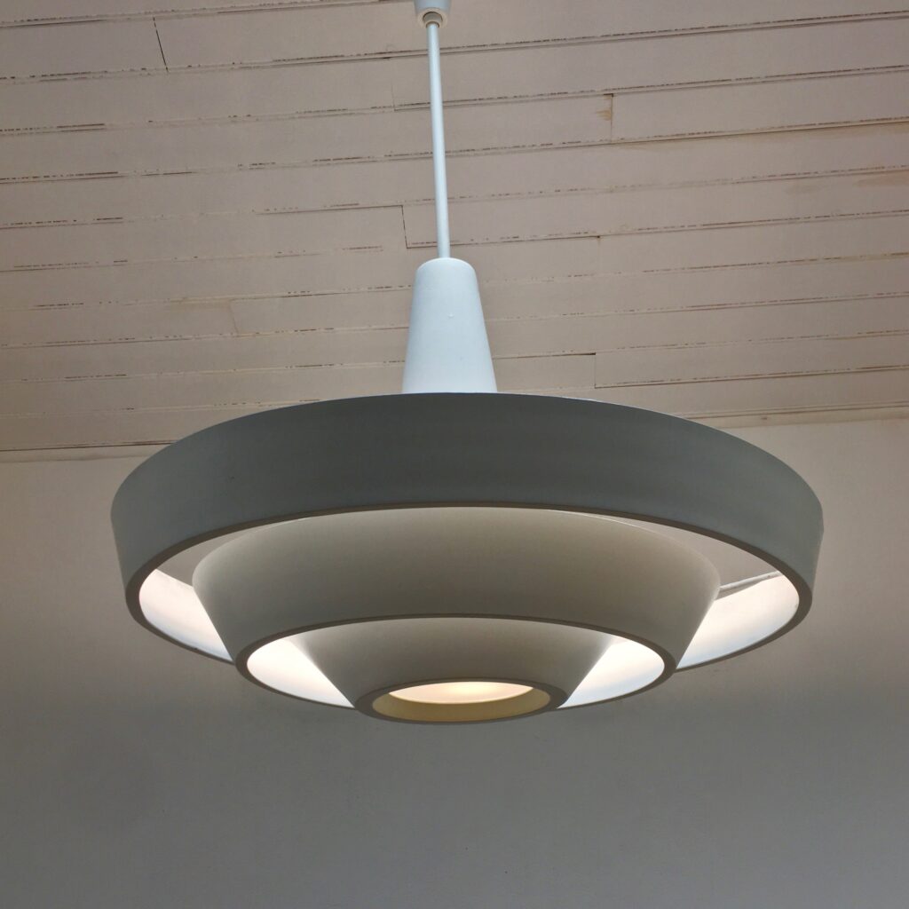 Suspension_REGENT_1970_XL_Maison-Liedekerke_maison-lk.com-4.jpg