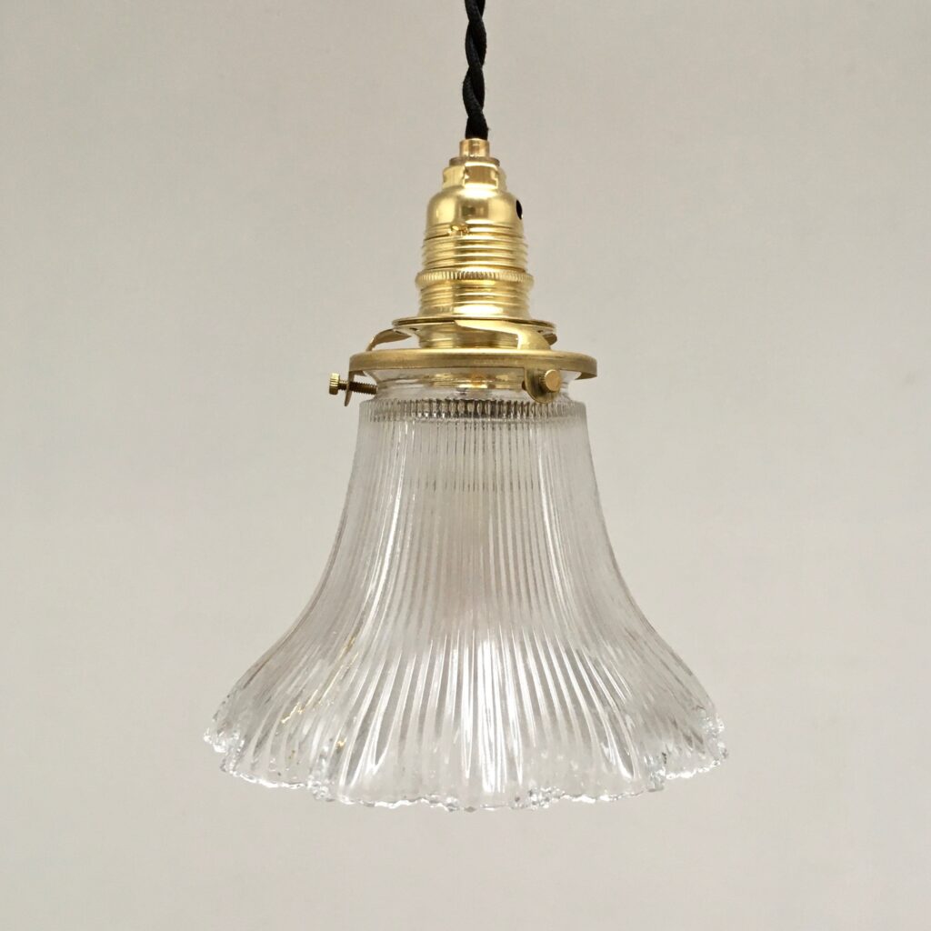 Suspension_clochette_Holophane_Maison_Liedekerke_maison-lk-4.jpeg