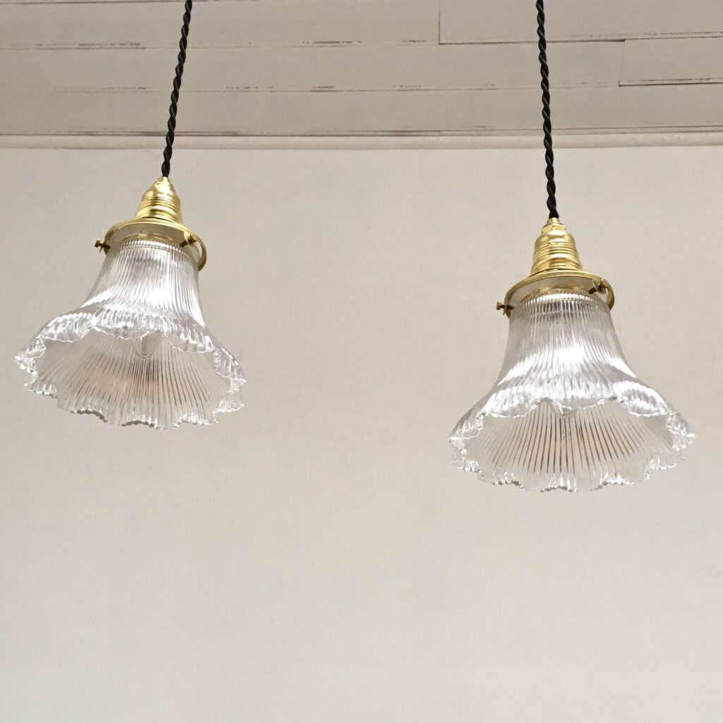 Suspension_clochette_Holophane_Maison_Liedekerke_maison-lk-6.jpeg