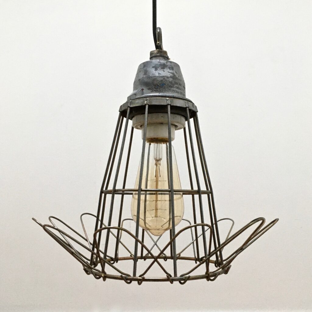 Suspension_grillage_Maison_Liedekerke_maison-lk.com_6.jpeg