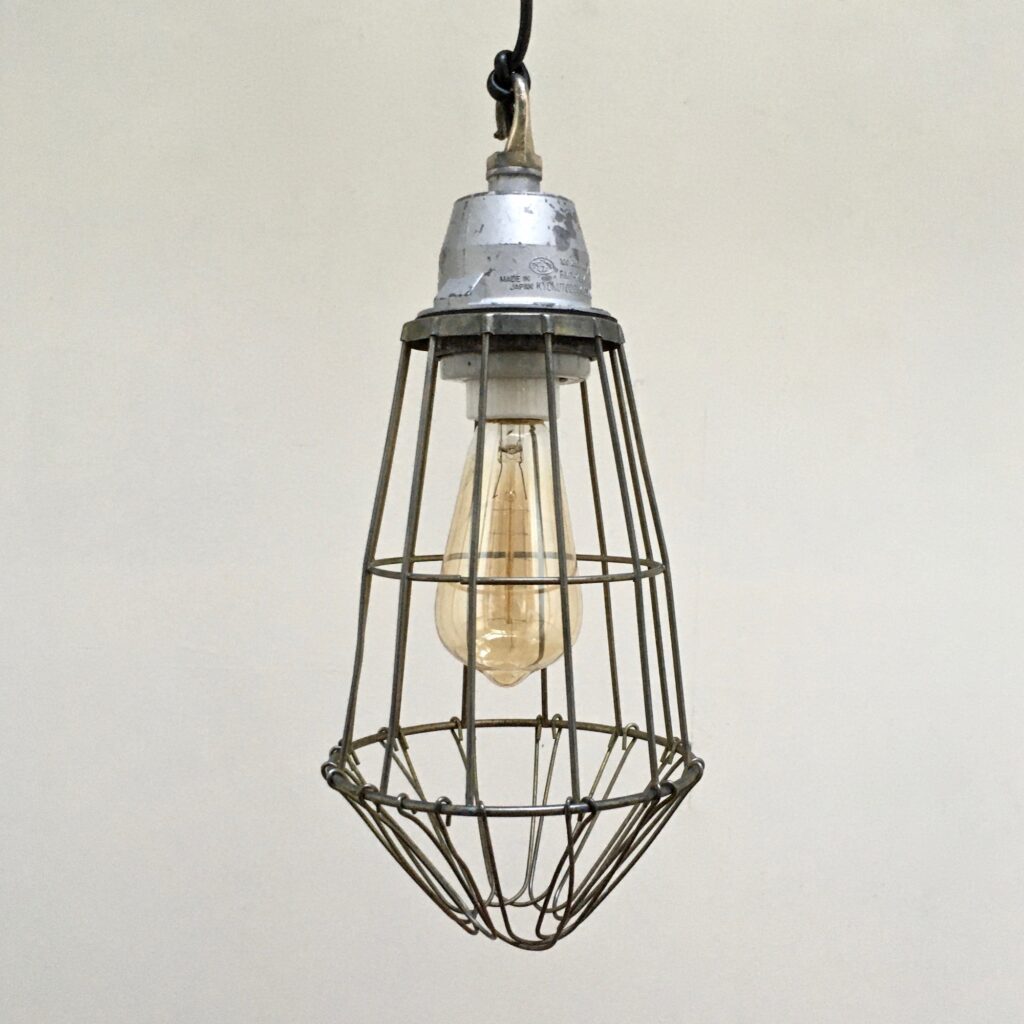 Suspension_grillage_Maison_Liedekerke_maison-lk.com_8.jpeg